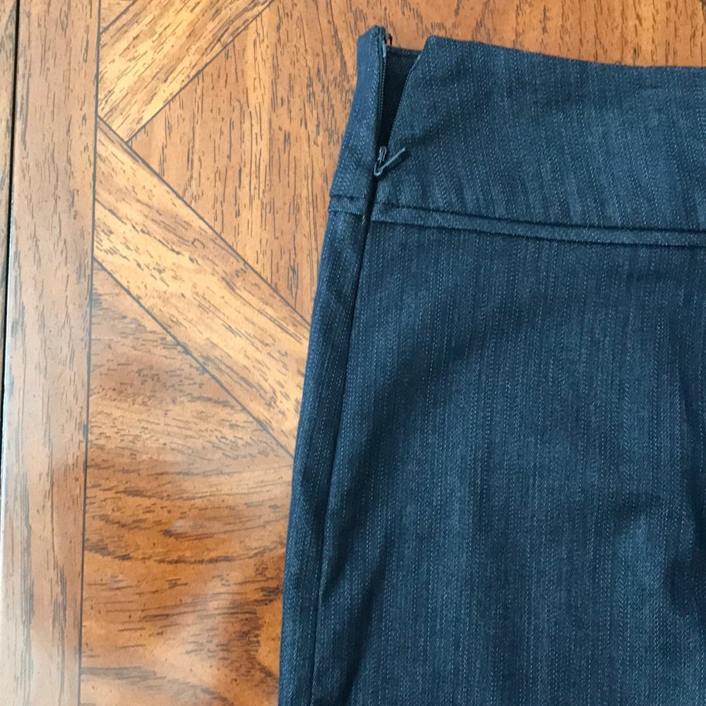 Navy pencil skirt - Picture 3 of 4